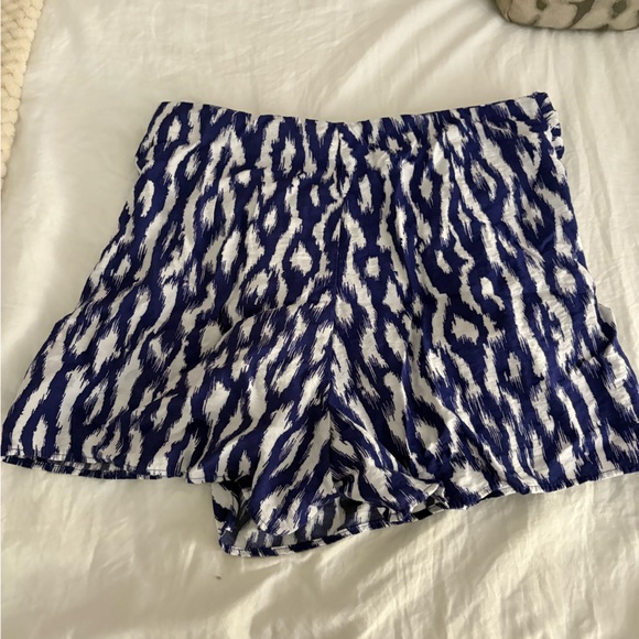 Zara Navy and White Patterned Skirt - Picture 5 of 6
